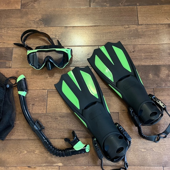 Kid Snorkel Set - Odoland- NWOT - Picture 1 of 12